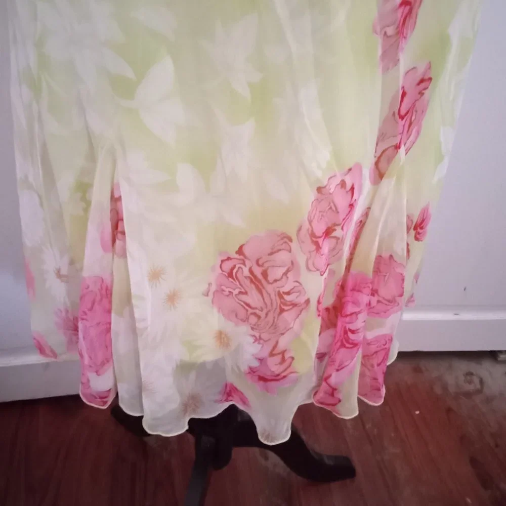 Skirt - Picture 2 of 7